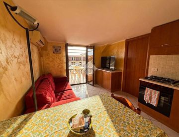 Camera da letto - Trilocale in Vendita in Via Cavour 54 a Nocera Terinese