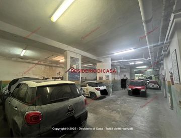 Foto 1 di 16 - Locale commerciale in Vendita in Via Oreste Arena 26 a Palermo