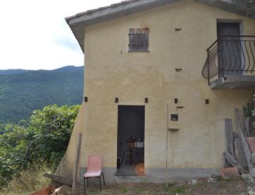 Foto 1 di 9 - Rustico, casale in Vendita in Strada belando a Ceriana