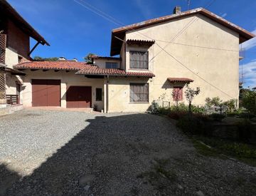Facciata - Casa bifamiliare in Vendita in Via San Vitale 8 a Roppolo
