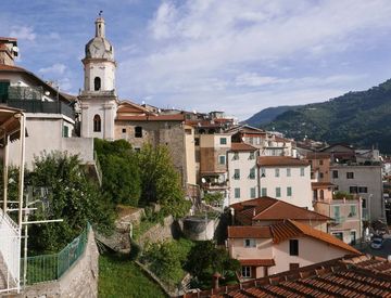 Foto 1 di 27 - Casa indipendente in Vendita in Via Antonio Molinari a San Biagio della Cima