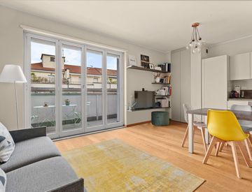 Soggiorno - Monolocale in Vendita in Via Trezzo d'Adda 9 a Milano