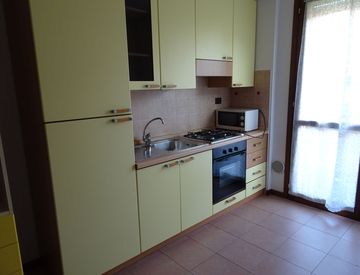 Cucina - Monolocale in Affitto in Via Gianforte Suardi a Bergamo