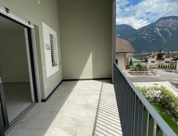 Terrazza - Trilocale in Vendita in zona Centro a Cortaccia sulla strada del vino