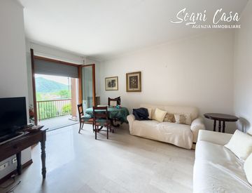 Soggiorno - Trilocale in Vendita in Via Guglielmo Marconi a Borgosesia