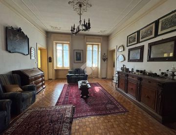 Camera da letto - Quadrilocale in Vendita in Via degli Oldoni 13 a Vercelli