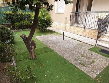 Giardino - Bilocale in Vendita in Via Tevere 11 a Borghetto Santo Spirito