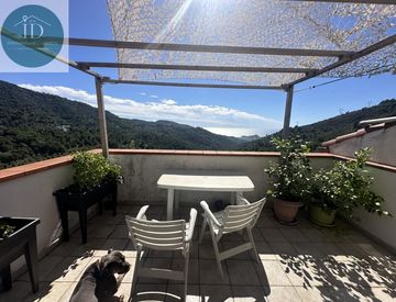 Terrazza - Trilocale in Vendita in Strada Provinciale 57 a Perinaldo