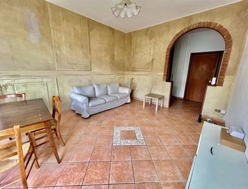 Soggiorno - Trilocale in Vendita in zona Centro a Reggio Emilia