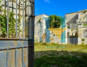 Foto 1 di 20 - Rustico, casale in Vendita in zona Modica Bassa a Modica
