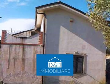 Foto 1 di 8 - Villa in Vendita in Via Rio Pineta 15 a Diano Castello