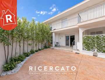 Facciata - Trilocale in Vendita in Via Vecchia San Pietro in Lama 1 a Lecce