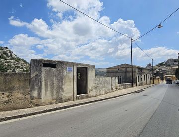 Foto 1 di 3 - Casa indipendente in Vendita in Corso Mazzini 246 a Ragusa
