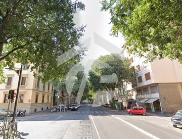 Area comune - Quadrilocale in Vendita in Viale dei Mille a Firenze