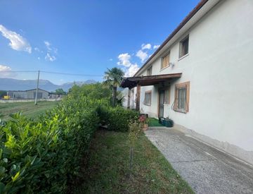 Facciata - Villa in Vendita in Via Capocroce 24 a Villa Latina