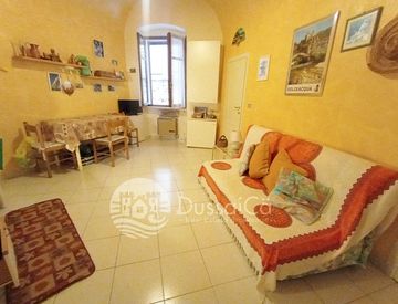 Soggiorno - Bilocale in Vendita in Via Barberis Colomba a Dolceacqua