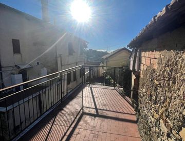 Terrazza - Rustico, casale in Vendita in Via degli Alpini a San Bartolomeo al Mare