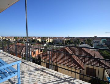 Foto 1 di 28 - Trilocale in Vendita in Via Diano Castello 130 -132 a Diano Marina
