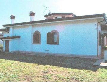 Facciata - Villa in Vendita in Via Castello d'Ariano a Lariano