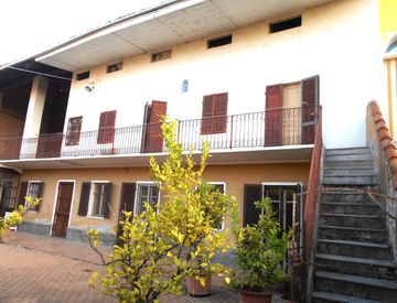 Foto 1 di 46 - Casa indipendente in Vendita in Via Giosue Carducci 25 A a Borgo d'Ale
