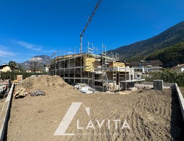 Foto 1 di 24 - Villetta a schiera in Vendita in Via Nazionale a Salorno sulla strada del vino