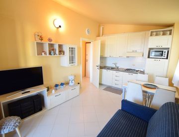 Soggiorno - Bilocale in Vendita in Via Caduti di Nassiriya 3 a Diano Castello