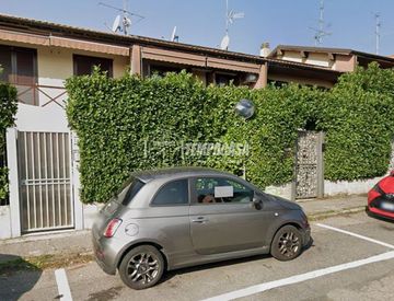 Vista - Villetta a schiera in Vendita in zona Andrate-Valle Mulini a Fino Mornasco