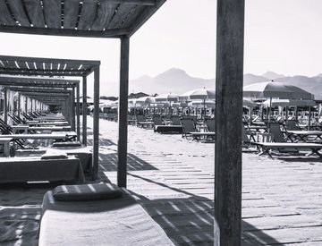 Foto 1 di 1 - Stabilimento balneare in Vendita in Viale Sergio Bernardini a Camaiore