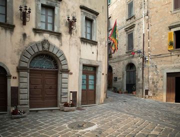 Vista - Casa indipendente in Vendita in Via la Piana a Castel del Piano