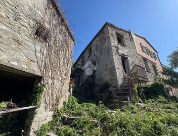 Foto 1 di 18 - Rustico, casale in Vendita in Case Sparse a Chiavari