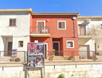 Foto 1 di 6 - Casa indipendente in Vendita in Viale Europa 154 a Ragusa