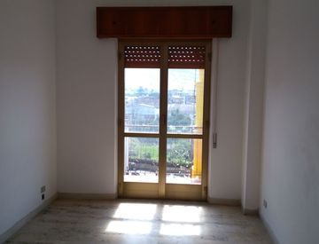 Stanza - Quadrilocale in Vendita in Via Nazionale Gallico 71 a Reggio Calabria