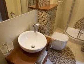Bagno - Trilocale in Vendita in Piazza Roma 10 a Albano Vercellese