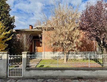 Facciata - Villa in Vendita in Via Corfù 2 -30 a San Secondo Parmense