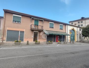 Facciata - Casa indipendente in Vendita in Via Liston 12 a Candiana