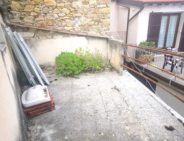 Terrazza - Rustico, casale in Vendita in bestagno a Pontedassio