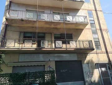 Foto 1 di 4 - Quadrilocale in Vendita in Via Sila 38 a Catanzaro