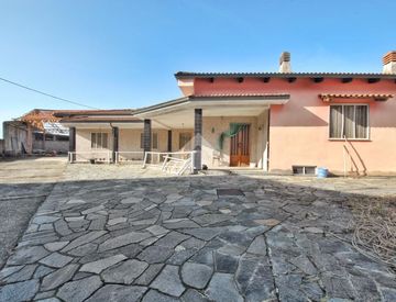 Foto 1 di 30 - Villa in Vendita in Via Trompa Corta 1 a Borgo d'Ale