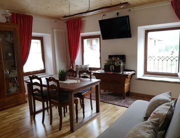 Soggiorno - Quadrilocale in Vendita in Via Faureana a Lorenzago di Cadore