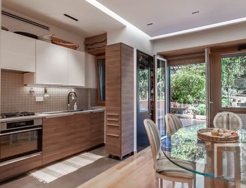 Soggiorno - Trilocale in Vendita in Via Aurelia Antica 200 a Roma