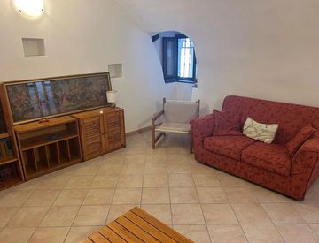 Soggiorno - Trilocale in Vendita in Via Paolo Gibelli 18 a Ventimiglia