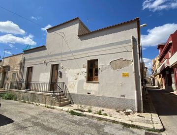 Foto 1 di 14 - Villa in Vendita a Ispica