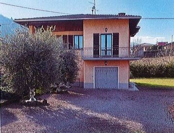 Facciata - Villa in Vendita in Via Tesolo a Vestone