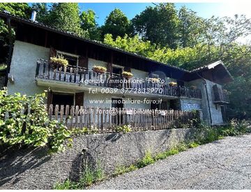 Facciata - Casa indipendente in Vendita in Via MARTIRI a Valle Cannobina