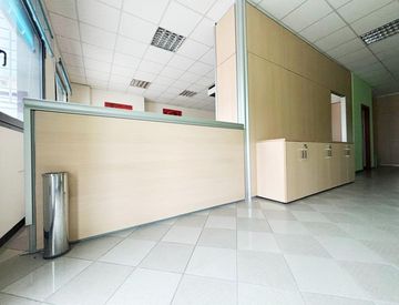 Foto 1 di 13 - Ufficio in Affitto in Via Cristoforo Colombo a Piacenza