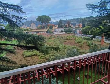 Giardino - Trilocale in Vendita in Via Cagliari 7 a Bordighera