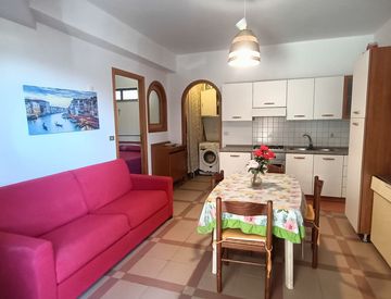 Soggiorno - Bilocale in Vendita in Via Riesi a Acireale