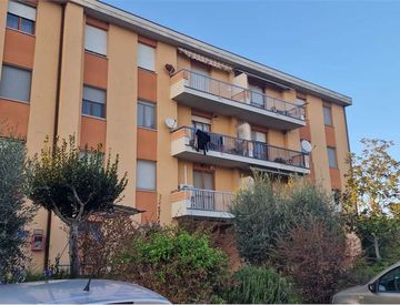 Foto 1 di 32 - Quadrilocale in Vendita in Strada Provinciale 421 a Todi