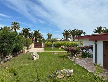 Foto 1 di 24 - Villa in Vendita in Contrada Fiumara a Barletta