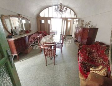 Soggiorno - Quadrilocale in Vendita in Strada Provinciale 64 105 -91 a Isolabona